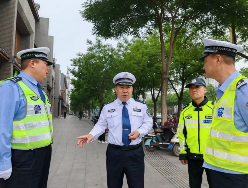 临汾公安交警全力保障“五一”小长假群众出行安全，护航临汾交通安全畅通