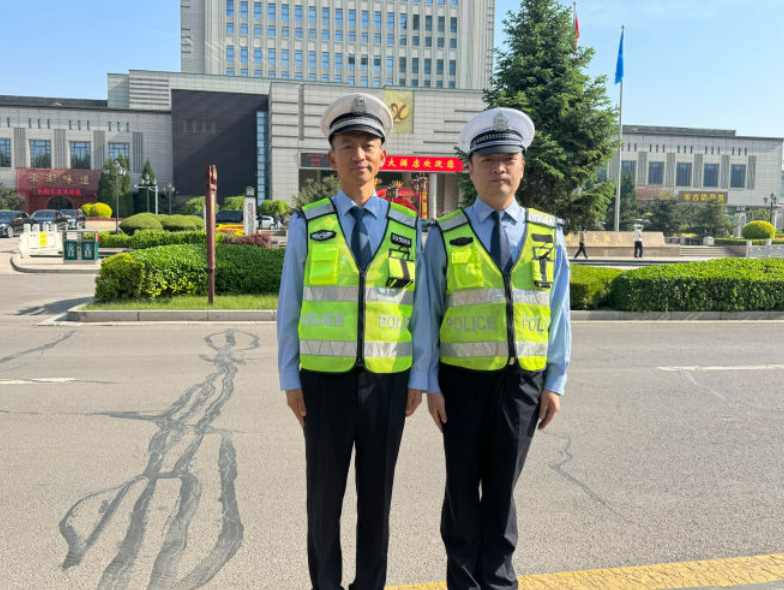 【五一我在岗】长治襄垣交警：为假日出行保驾护航