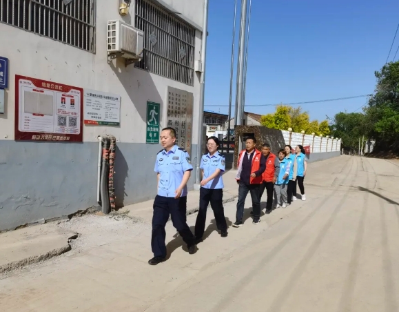 创新工作举措  警民警网融合——长治潞城公安史回派出所开展警务团队巡逻防控模式
