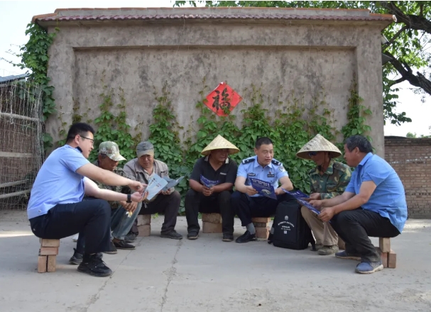 长治黎城：小背包心系群众  大警务服务民生