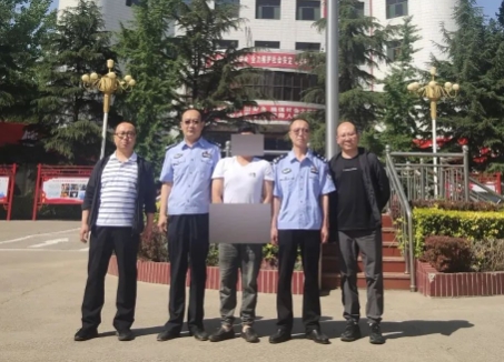 确认过眼神，是该抓的人！临汾洪洞警方抓获一名网上逃犯！