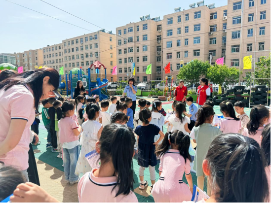 山西介休公安东南所：“警”密配合  安全“童”行