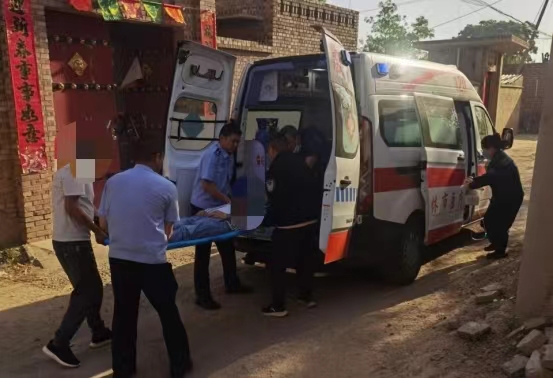 山西介休公安张兰所：“警”急瞬间  民警雷霆出击挽救轻生男子