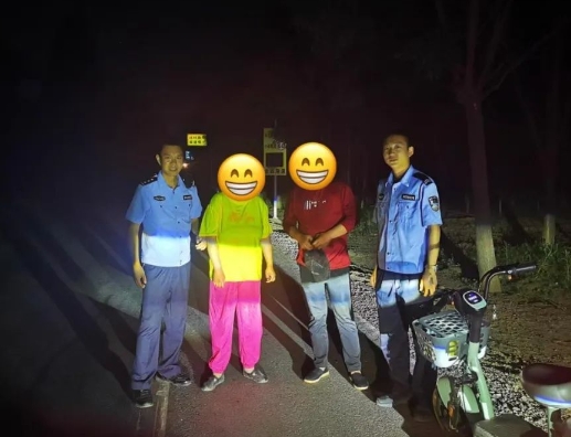 我们就是你回家的“指路灯”！