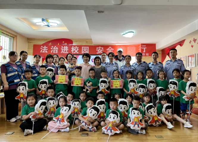 警民联动，做实社区警务，为护校安园“添砖加瓦”