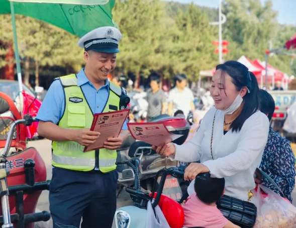 临汾安泽县公安：强化“一老一小”宣传教育  筑牢农村交通安全防线