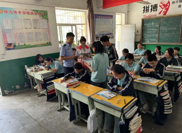 青春不“毒”行   未来你可期