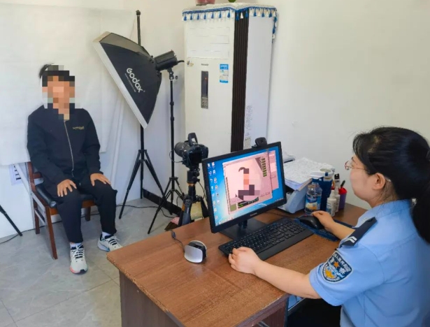 长治潞城：中考在即证件丢失  民警助力加速办理