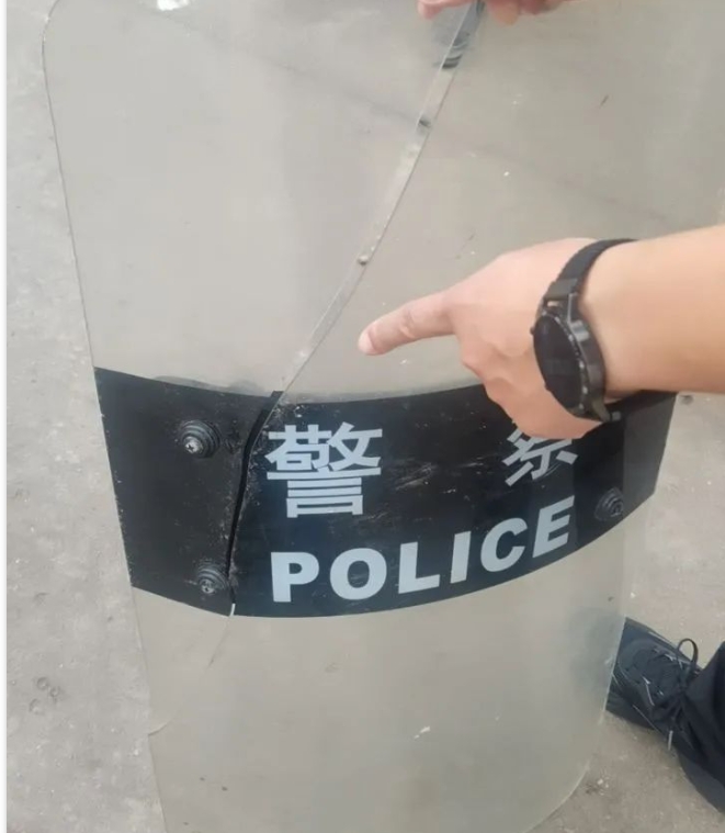 郭汉铮：我的身后就是自己的战友，不能退！