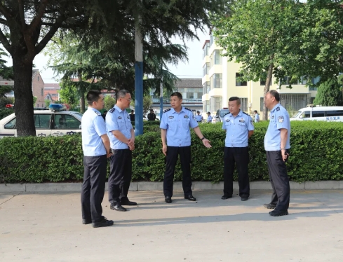 长治潞城公安全力以“护” 中考完美“收官”！