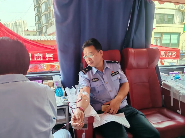 为爱挽袖! 长治黎城县公安局组织开展无偿献血活动