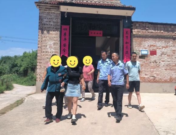 长治黎城：一条挤爆“警网融合”微信群的寻人信息