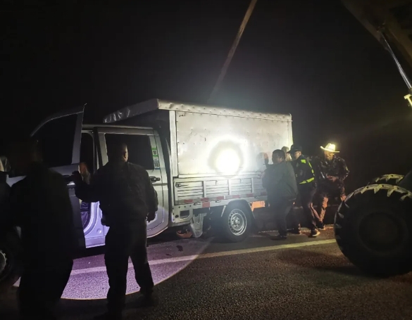 晋中左权县公安局羊角派出所：车辆异乡遇险  公安及时救援