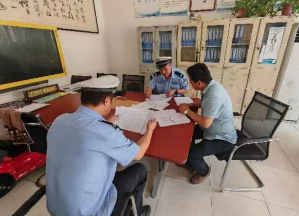 临汾市公安局交警支队直属五大队走进辖区企业开展交通安全警示教育活动