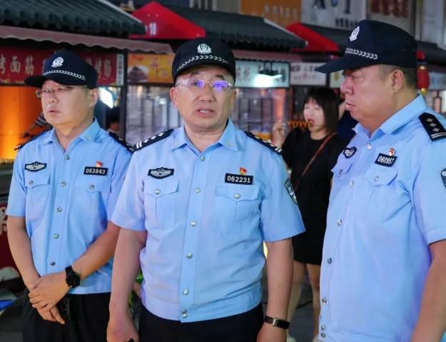 吕梁文水：闫志斌带队开展夏季治安巡查宣防行动