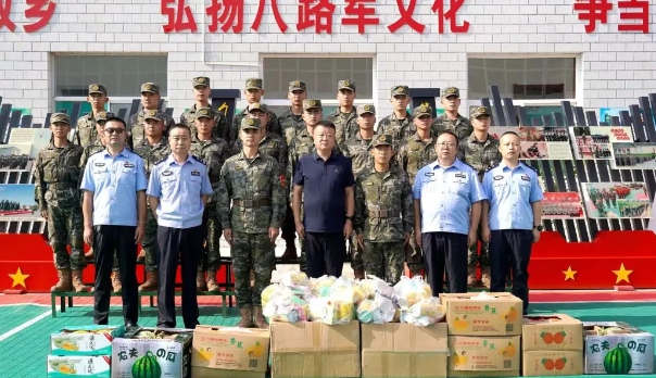 长治武乡县公安局党委“八一”建军节前看望慰问武警中队官兵