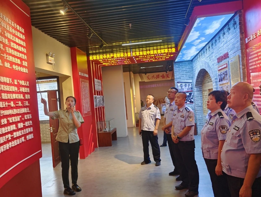 戎警岁月情  丹心写忠诚——吕梁孝义市公安局组织开展迎“八一”活动