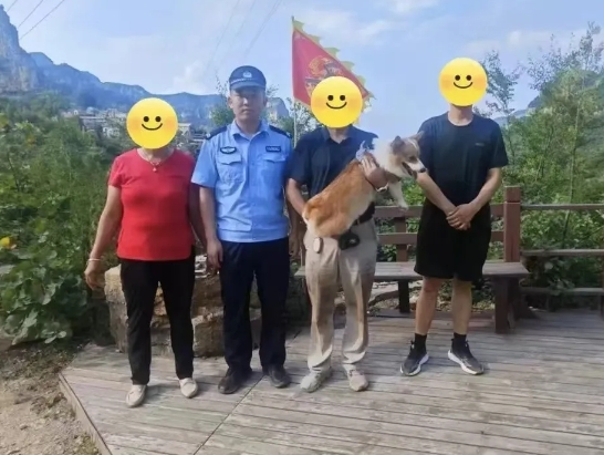 “你在那儿别动，我们来救你！”