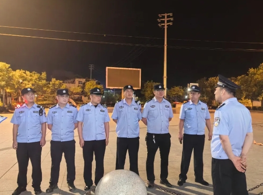 吕梁石楼县公安局组织开展第二轮夏夜治安巡查宣防集中统一行动