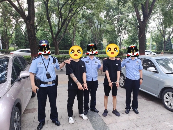 @所有车主，警惕“拉车门”盗窃！