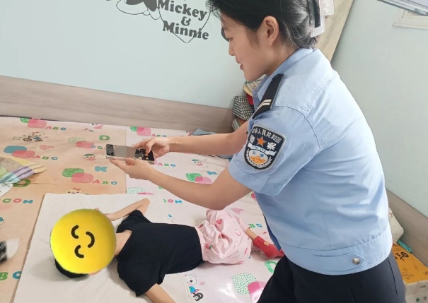 吕梁孝义：“窗口”开到百姓家！民警为特殊群众办理身份证