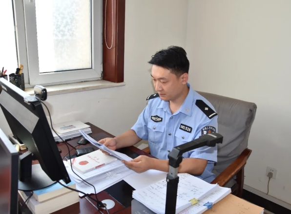 史坤琳：奉献不言苦  踏实从警路