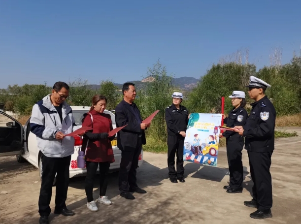 吕梁交城交警：交通安全进驾校  把好安全“第一关”
