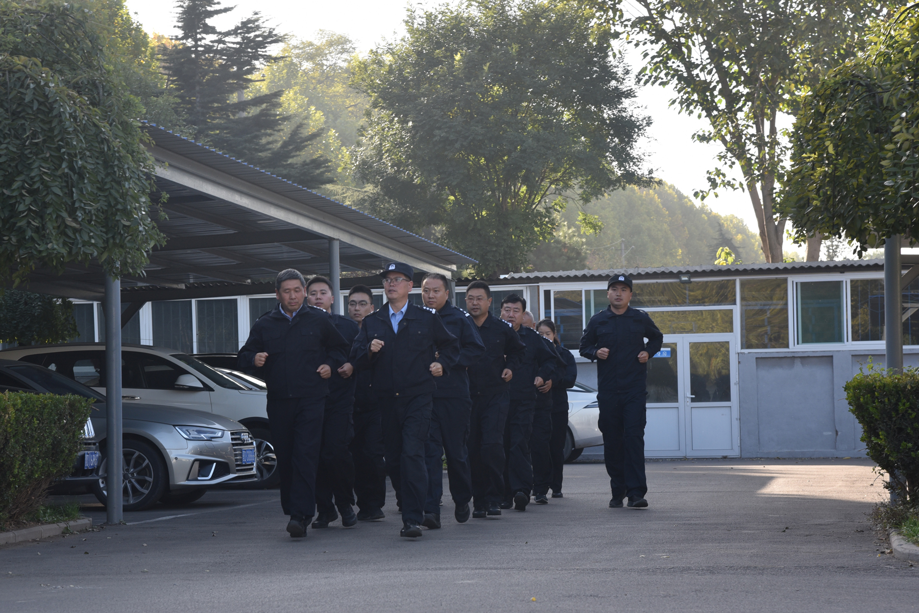 长治潞东公安掀起练兵热：新警奋进，老警担当