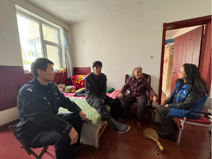 山西左权县公安局辽阳派出所晕山警务室：“警网融合”大走访织牢基层平安网