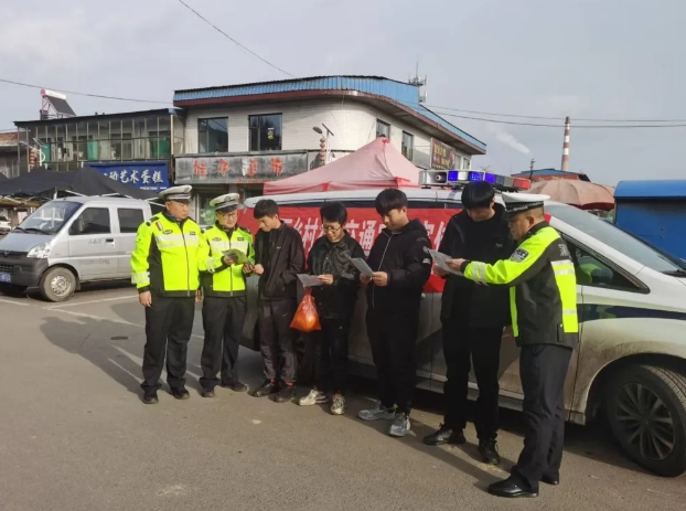 临汾蒲县：交通安全进企业  警企共筑平安路
