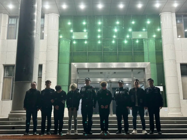 警惕瞄车内财物“黑手”  快破更要自防——临汾市公安局直属分局成功破获系列砸车窗