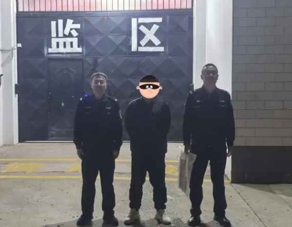 吕梁文水公安成功劝投一名网上逃犯