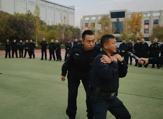 以练促战  砺警提能——吕梁孝义市公安局组织开展警务实战技能培训