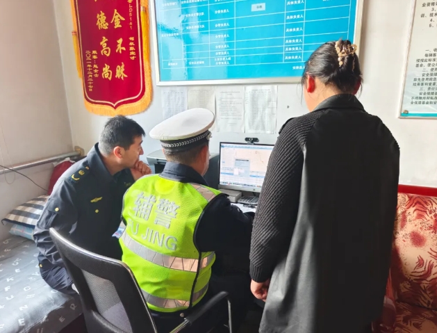 临汾安泽县公安局交警大队联合县交通运输部门进企业开展冬季安全检查