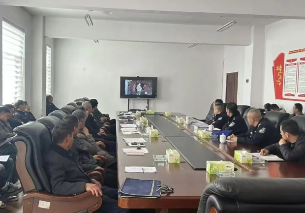 山西左权县公安局寒王派出所组织召开警企流动人口服务管理工作会议
