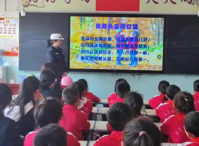 吕梁：交通安全进校园  守护平安上学路