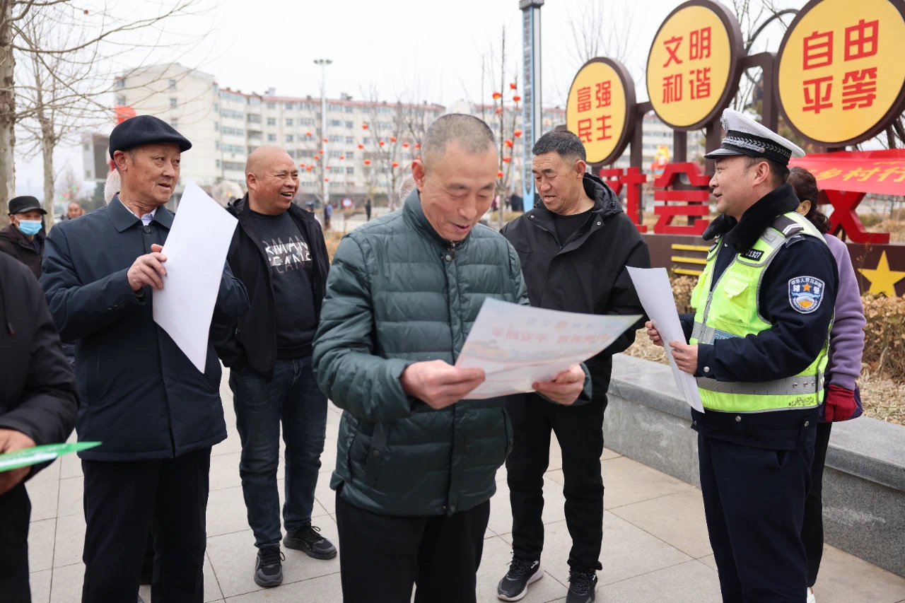 晋城泽州公安交警大队第三党支部开展“文明交通、携手共创”主题党日活动