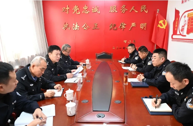 临汾市公安局督导组深入安泽县公安局对风险源头防控工作进行督导检查
