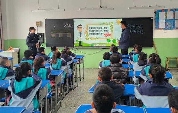 临汾安泽公安：守护童年不“毒”行  共筑无毒青春防线