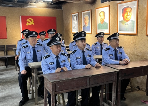 晋城泽州县公安局大箕派出所：深化“党建+”警民共建平安“陨石小镇”