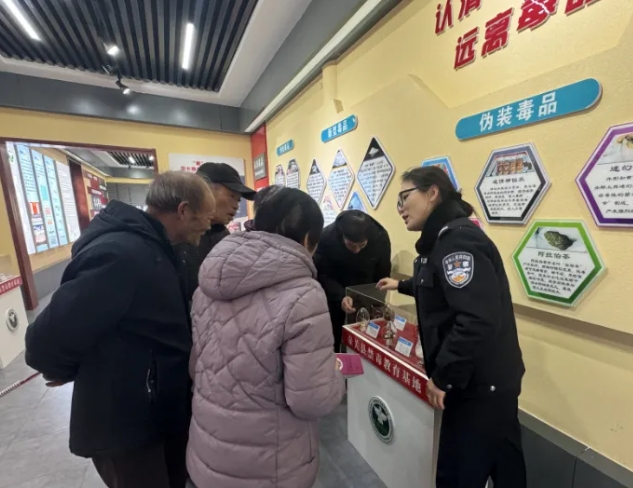 图片4.png 图片4.png