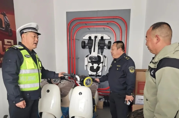 临汾安泽公安交警联合县市场监管部门对电动自行车销售行业开展联合检查