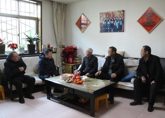 临汾乡宁检察院开展春节前走访慰问退休老干部活动