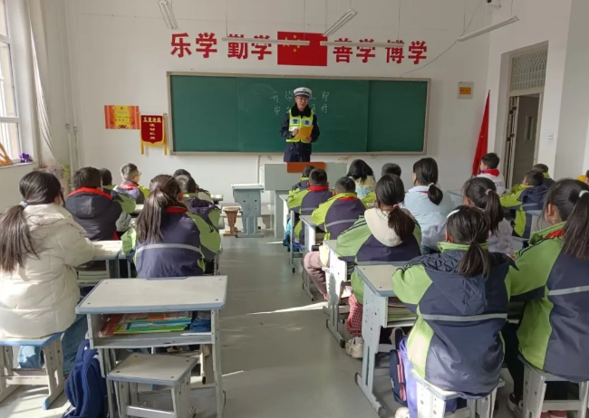 长治沁县：春季开学第一课  安全出行每一刻