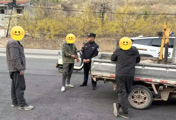 长治平顺：民警调解淤泥占地纠纷  护航春耕！