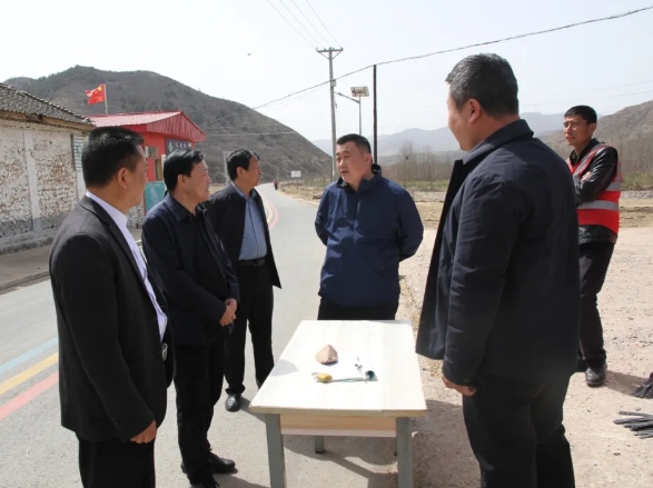 忻州静乐县政协主席吴剑珍，县检察院党组书记、检察长李冰赴娑婆乡调研督导森林防灭火