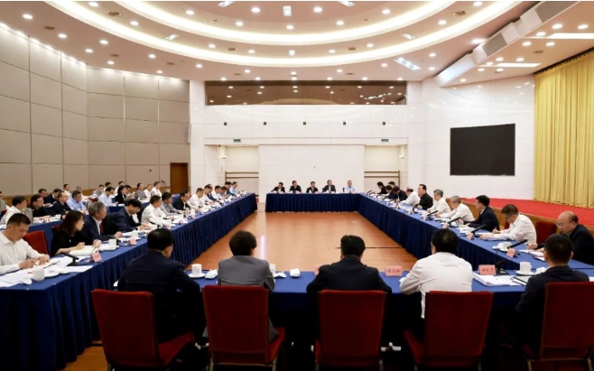 浙江省委书记王浩主持召开推动外经贸高质量发展座谈会：坚定信心主动作为 打好“稳拓