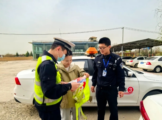 临汾公安交警交安宣传进驾校， 守护安全“第一步”