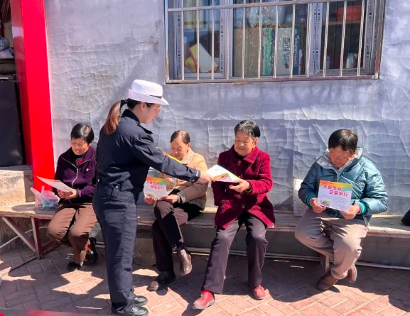 临汾公安交警开展“一老一小”精准宣教，筑牢老年群体交通安全“防线”