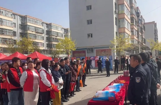 忻州繁峙县杏园派出所助力就业帮扶和平安宣传同行